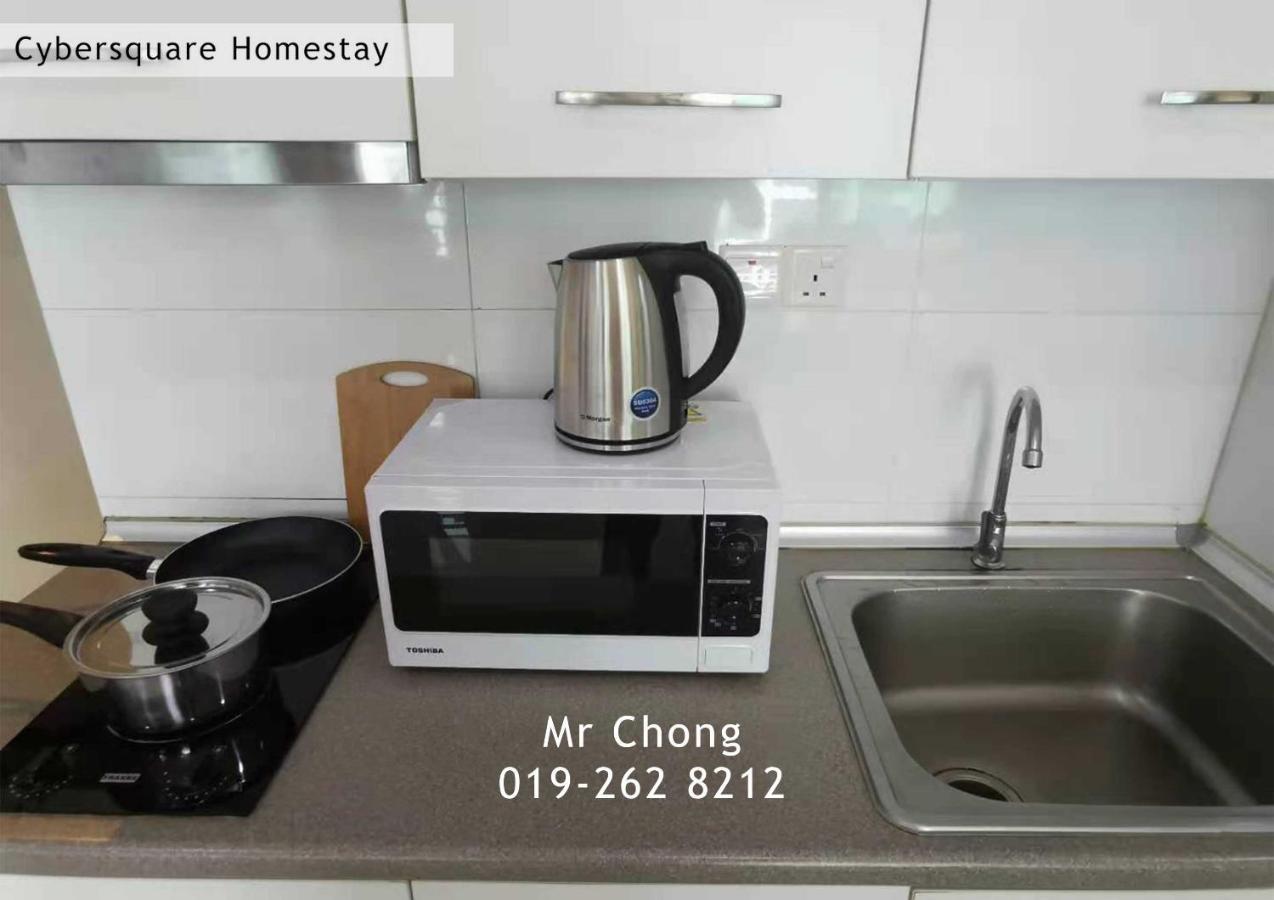 Cybersqaure Studio Suites With Netfilx @10 Min Walking Distance To Mcd Cyberjaya Exterior photo